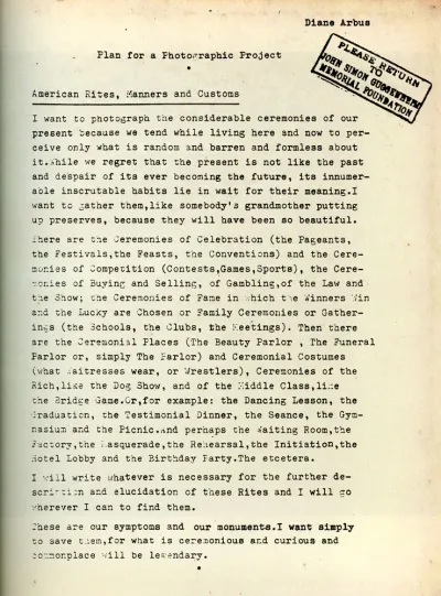 Diane Arbus, &laquo;&nbsp;Note d&rsquo;intention pour un projet photographique. Rites, us et coutumes d&rsquo;Am&eacute;rique&nbsp;&raquo;, 1962.