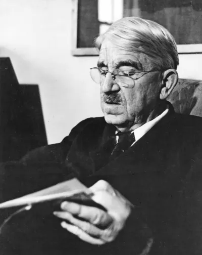 John Dewey (1859-&dagger;1952)
